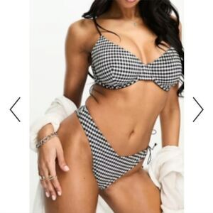 Betsey Johnson Underwire Bikini Ruffle Detail Swimsuit Black White Gingham XL